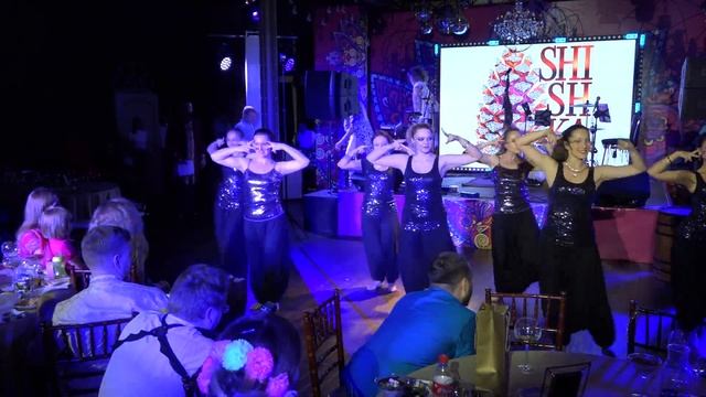 Индийский танец Chammak Challo Bollywood dance Apsara.ru dancers смотреть онлайн