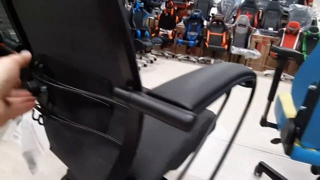 Обзор сравнение лучшего кресла в бюджете 8 500 и 55 000 руб. смотреть онлайн