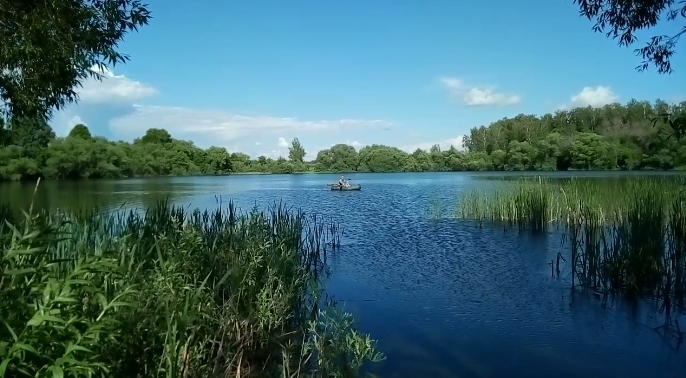 2568 Лавровское озеро карстовое 10 м песок село Лаврово Орловская область Орловский район город Орёл