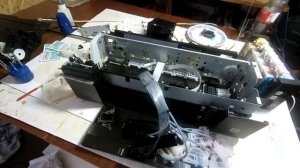 Ремонт принтера EPSON L800, прочистка датчиков и печатающей головки.