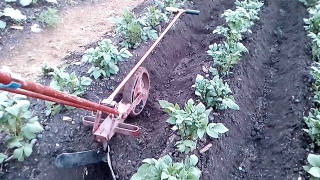 Ручной окучник СССР смотреть онлайн