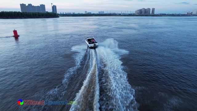 Речная прогулка на быстроходном катере смотреть онлайн