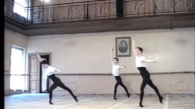 Классический танец. Юноши. Брегвадзе Б Я 2000г смотреть онлайн