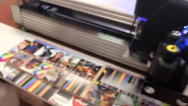 УФ принтер А3+r3000UV печать на силиконовых чехлах для смартфона смотреть онлайн
