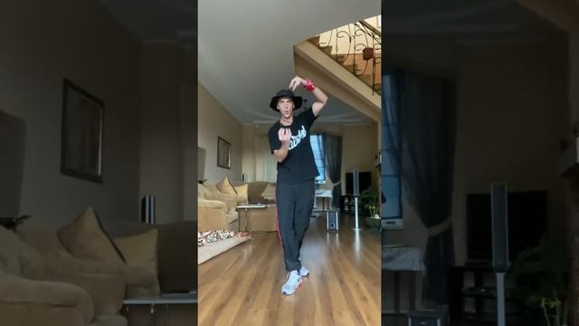 Садовник Вернулся Popping Wowcooly смотреть онлайн
