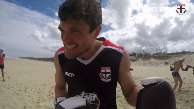 Slamming Sam: Sunshine Coast camp смотреть онлайн