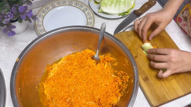КАПУСТА МЕН СӘБІЗДЕН ТӘБЕТ АШАТЫН ҚЫСТЫҚ САЛАТ. КАПУСТА ПО-КОРЕЙСКИЙ. Рулетики #капустапокорейский смотреть онлайн