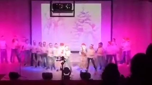 Наш танец! Я стою в перед и Бабок ёжик смотреть онлайн