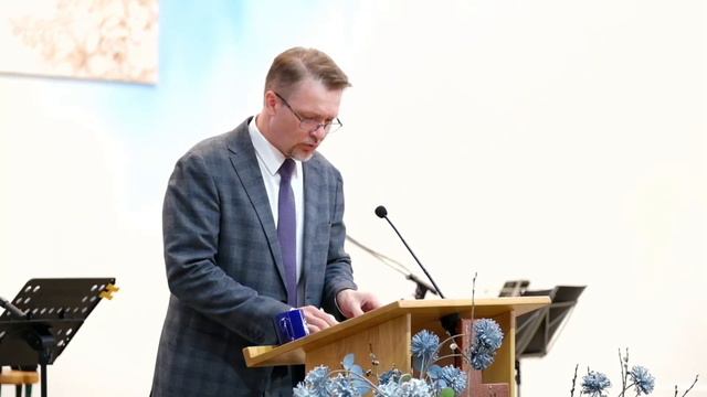 Воскресное служение с крещением. Проповедь "Мы не просто прихожане", Пастор Занин Алексей 14.05.202 смотреть онлайн