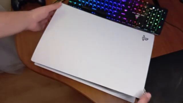 PS 5 устанавливаем ссд накопитель ADATA LEGEND 960 MAX смотреть онлайн