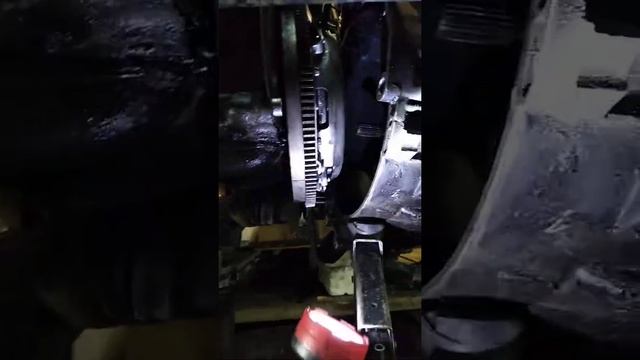 Замена сцепления ВАЗ 2109. ВАЗ 2110. ВАЗ 2114. Без снятия коробки кпп смотреть онлайн