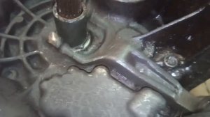 Что делать если педаль сцепления тугая