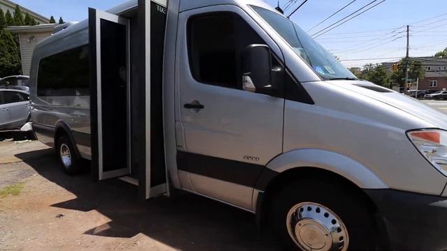2013 Mercedes Sprinter Van 3500 Walk around смотреть онлайн