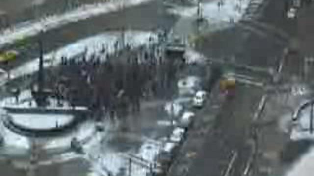 В метро без штанов смотреть онлайн