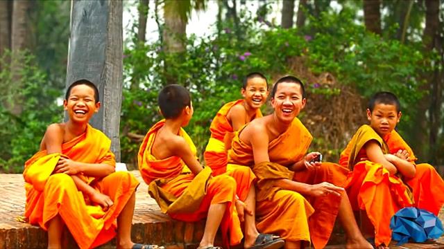 КАК СДЕРЖАТЬ СМЕХ И НЕ РАССМЕЯТЬСЯ (за 1 сек) смотреть онлайн