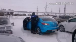Mazda 3. Как открыть без ключа!)