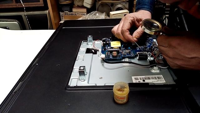 DEXP F40D7300C не включается смотреть онлайн