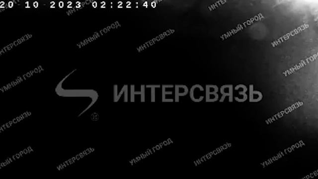 В Челябинске мужчина атаковал домофон с дверью смотреть онлайн