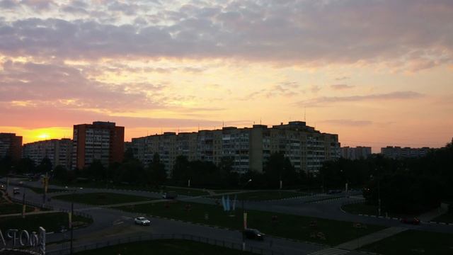 Russia, Obninsk - Sunrise Timelapse 4K смотреть онлайн