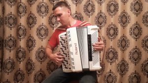 "Девчонки полюбили не меня" на баяне Илья Петровский