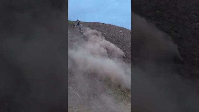 Чуть не размотался на квадроцикле | Yamaha YFM700R (Raptor) #квадроцикл #эндуро #мотоциклы #raptor смотреть онлайн