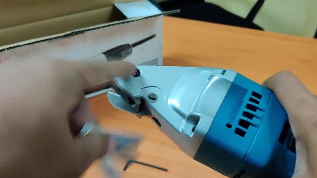 Review Makita Straight Metal Shear Model JS1601 смотреть онлайн