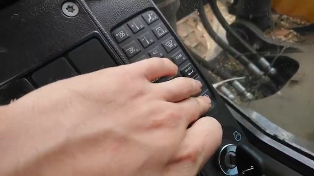 Харвестер Volvo. Log Max 7000 XT. Управление смотреть онлайн