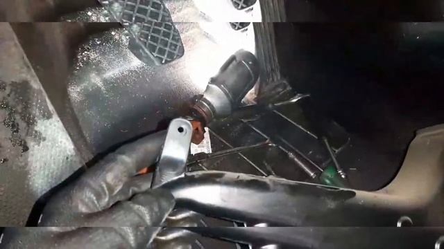 Volkswagen Passat B6 замена левого привода заслонки печки смотреть онлайн