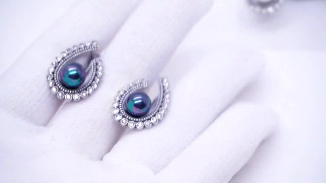 Серьги "Дэлия" майорка посеребрение сережки стразы жемчуг ювелирная бижутерия 3752 Хорошие Вещи смотреть онлайн