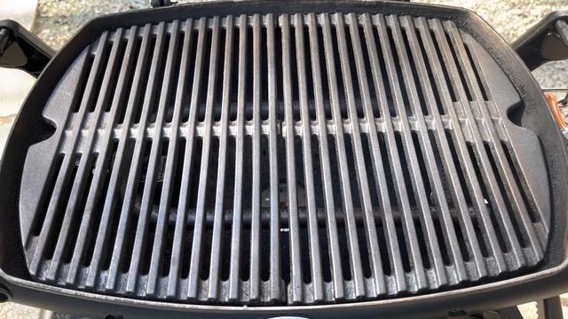 Weber Q 140 / Q 1400 - Reinigung Gussrost und Heizelement Wechsel смотреть онлайн