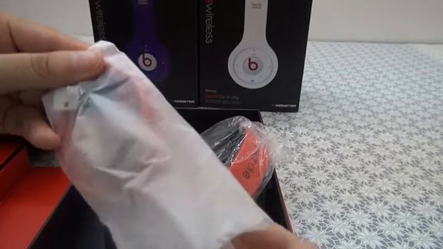 Monster Beats By Dr Dre Red Bluetooth Wireless Solo HD Headphones смотреть онлайн
