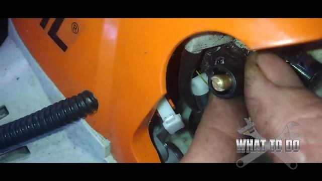 How to replace choke - Stihl Pole Saw - HT131 смотреть онлайн