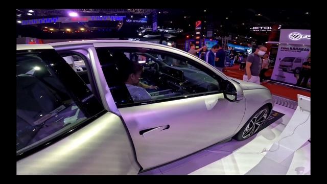 Walk in 2023 Manila International Auto Show (MIAS) смотреть онлайн