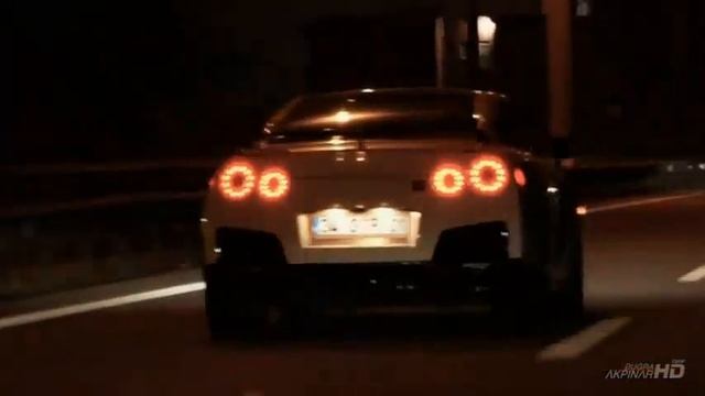 Street Race Ferrari F430 vs Two Nissan GTR R35 vs Porsche 911 Turbo смотреть онлайн