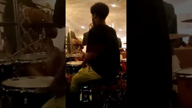 Clap your hands Patrick Riddick смотреть онлайн