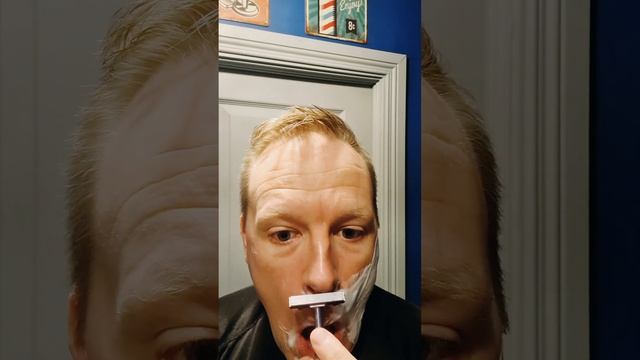 Maxwell June Twin blade Razor - Shave & Review смотреть онлайн