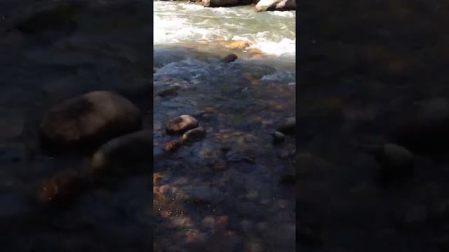 Мою руки.Холодная речка. смотреть онлайн