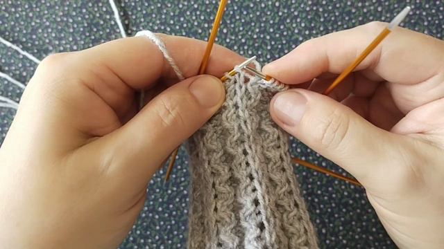 Связать носки красиво. Узор для кругового вязания. смотреть онлайн