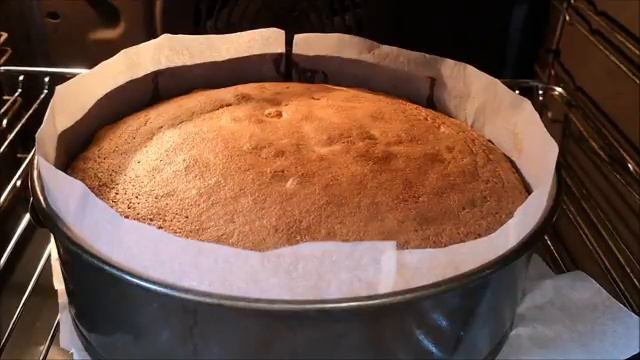 Пирог с черной смородиной на РАСТИТЕЛЬНОМ МАСЛЕ. Нежный Воздушный и Вкусный Пирог к Чаю смотреть онлайн