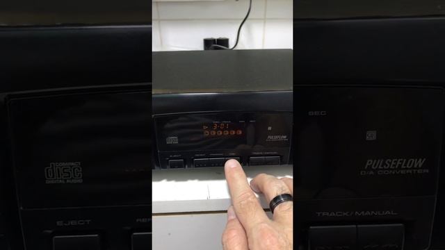 CD Player Pioneer PD-M423 (VENDIDO) смотреть онлайн