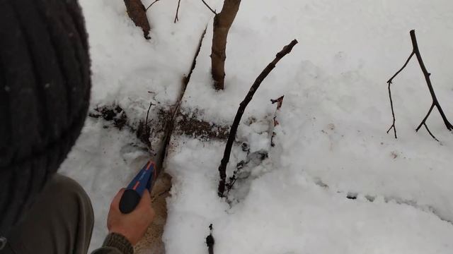 ДОМ ИЗ СТРЕЙЧ-ПЛЕНКИ | БУШКРАФТ ИЗ СУПЕРМАРКЕТА | 2 НОЧИ В ЗИМНЕМ ЛЕСУ С КОМФОРТОМ смотреть онлайн
