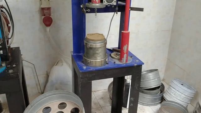 Определение максимальной плотности и оптимальной влажности грунта смотреть онлайн
