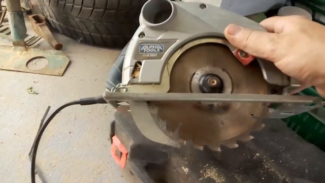 Строительство навеса для автомобиля. Начало