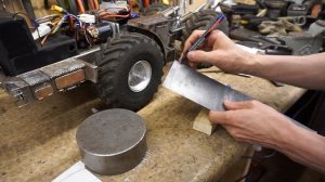 Делаем передние крылья на модель К-700 из листовой стали