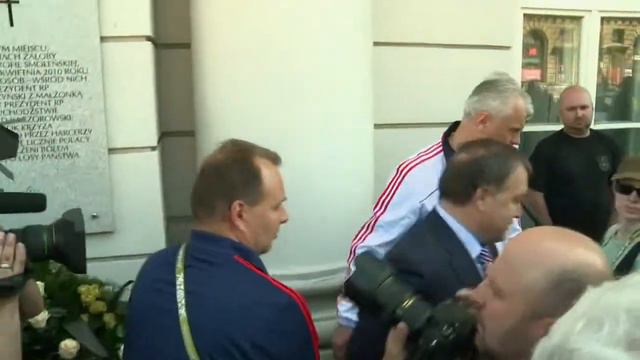 Rússia homenageia vítimas de acidente aéreo смотреть онлайн