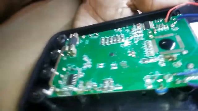 DT9205A Digital Multimeter Teardown!