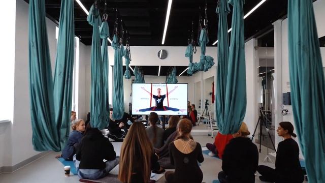 AntiGravity ® Fundamentals смотреть онлайн