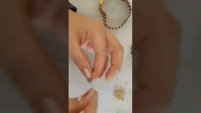 How to Make Peyote with Cube Beads смотреть онлайн