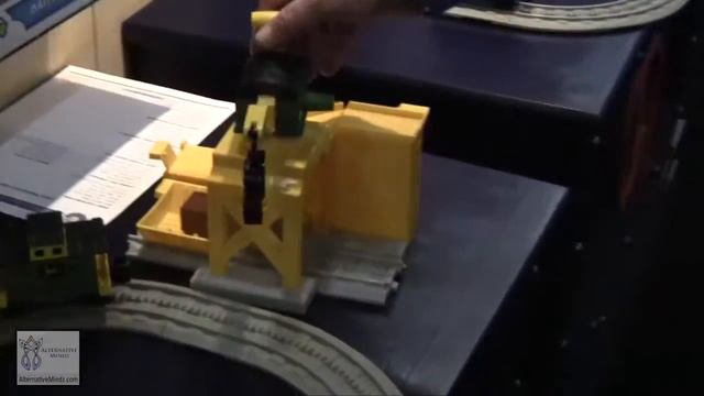 Toy Fair 2015: Lionel Trains Walkthrough смотреть онлайн