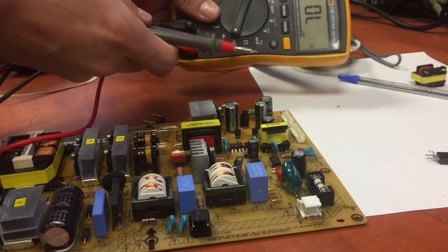 Panne PHILIPS 37pfl5405h/12 : Le Voyant De Veille Clignote Et La Tv Ne Démarre Pas. смотреть онлайн